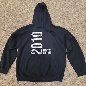 Men's Large 2010 Limited Edition Sweatshirt